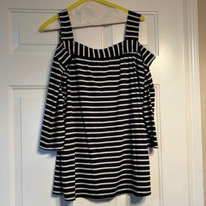 Black and White Cold Shoulder Tunic Top